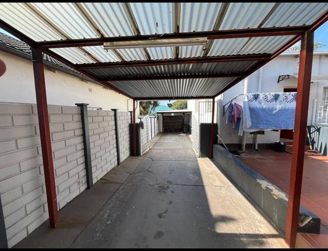 3 BEDROOM HOUSE FOR SALE IN KENSINGTON